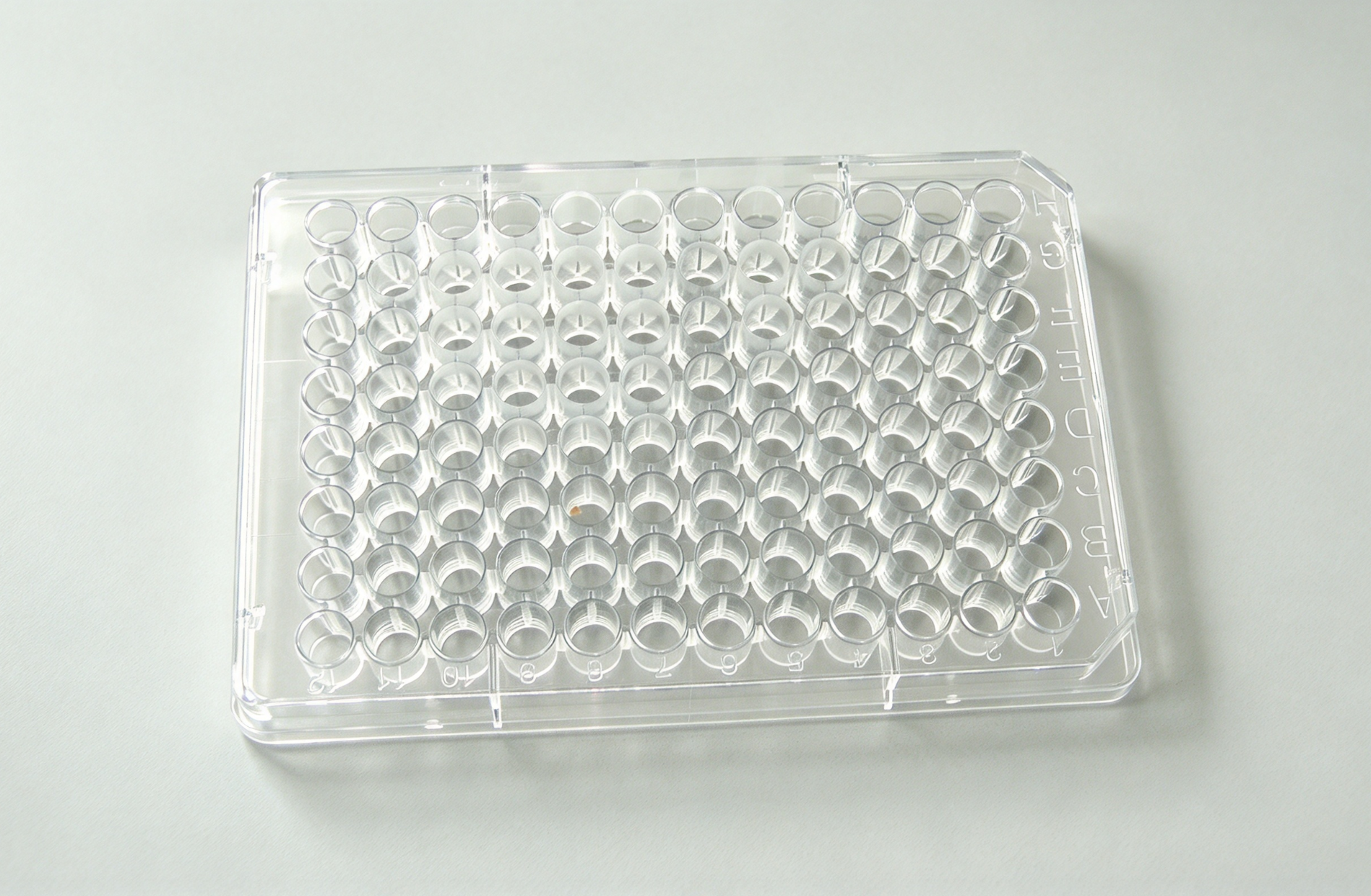 Latest company case about High-Precision Optical-Grade 96-Well Microplate Mold Development and Precision Injection Molding Mass Production Project